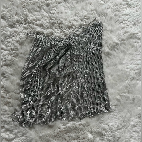 Top - Picture 2 of 3